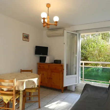 2p 4 Pers, Climatise, Parking Pres De La - Fr-1-251-917 Apartment *